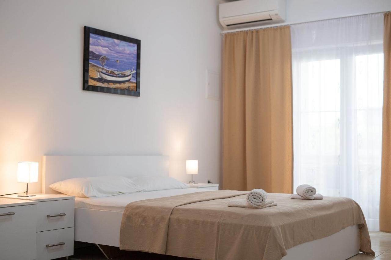 Apartmani Mara Matic มาลินสกา ภายนอก รูปภาพ